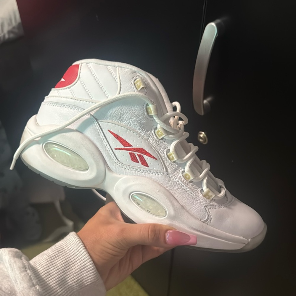 Reebok size 8.5
